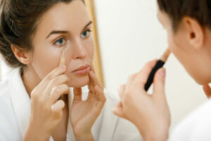 Concealer auftragen